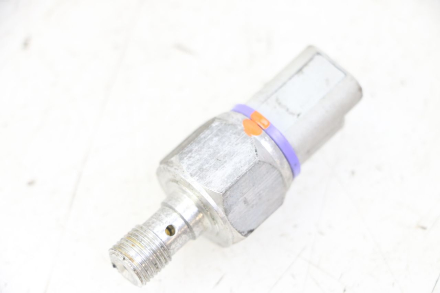photo de SONDE PRESSION HUILE FREIN PIAGGIO IE MP3 YOURBAN 300 (2011 - 2016)