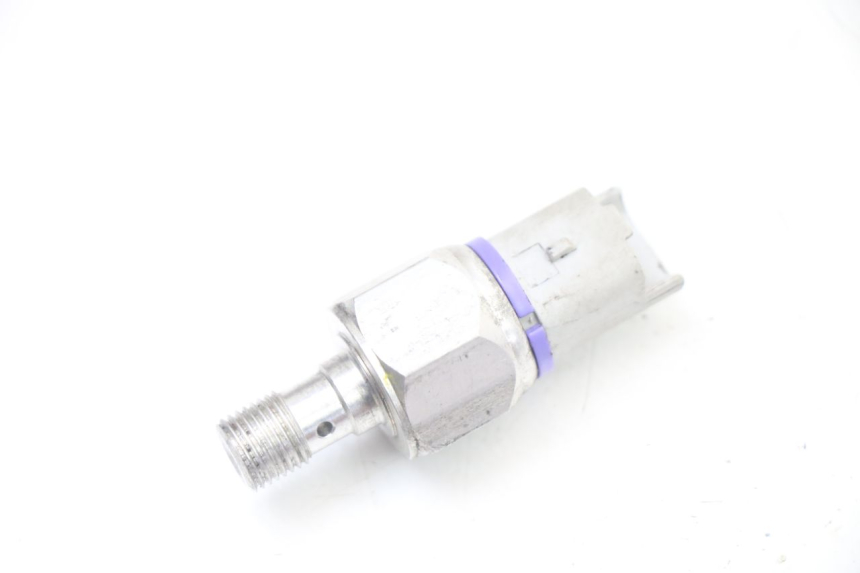 photo de SONDE PRESSION HUILE FREIN PIAGGIO MP3 500 (2014 - 2016)