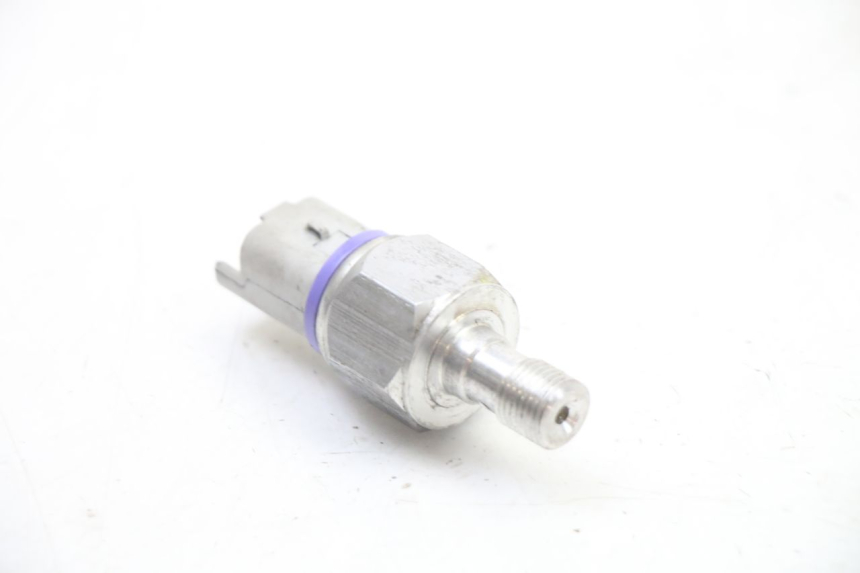 photo de SONDE PRESSION HUILE FREIN PIAGGIO MP3 500 (2014 - 2016)
