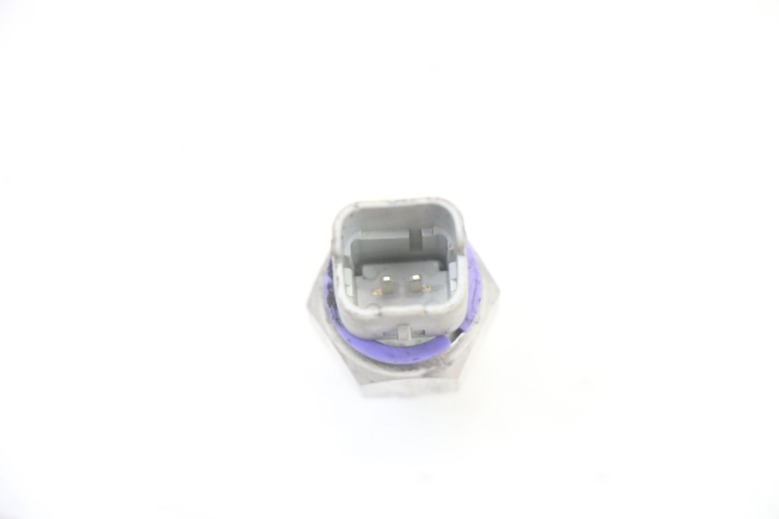 photo de SONDE PRESSION HUILE FREIN PIAGGIO MP3 500 (2014 - 2016)