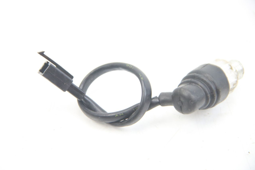 photo de SONDE PRESSION D'HUILE SUZUKI SV S 650 (1999 - 2002)
