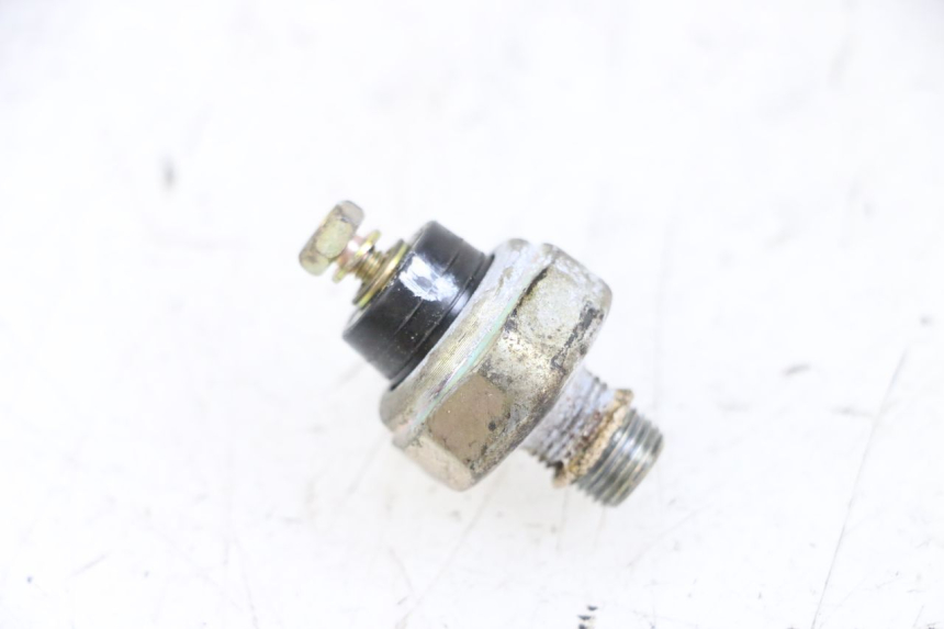 photo de SONDE PRESSION D'HUILE KAWASAKI ZR 7 750 (1999 - 2001) - Vue principale