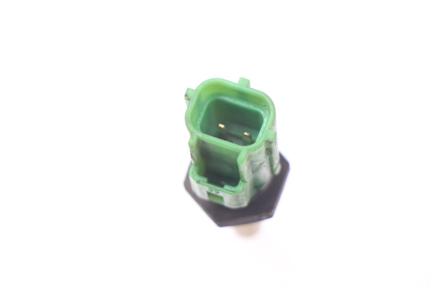 photo de SONDE TEMPERATURE D'EAU SUZUKI BURGMAN 650 (2002 - 2004)