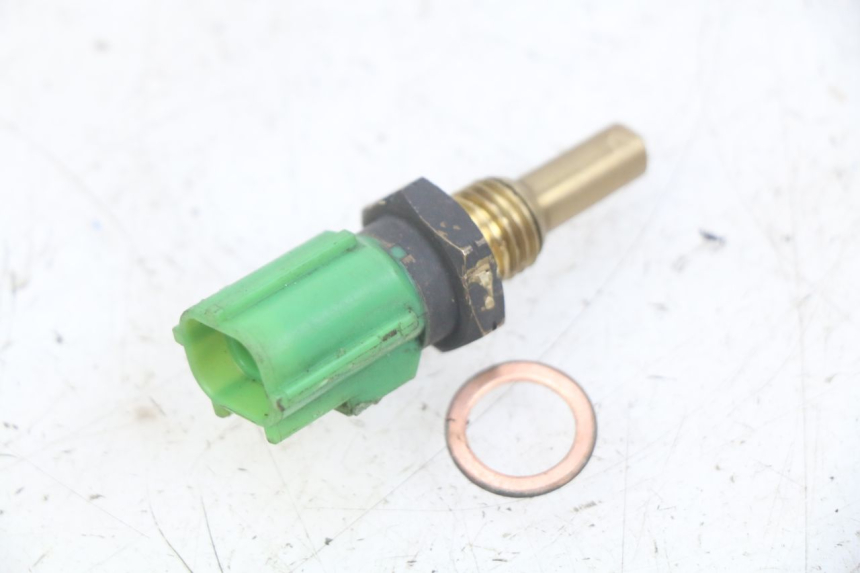 photo de SONDE TEMPERATURE EXTERIEURE SUZUKI BURGMAN 650 (2002 - 2004)