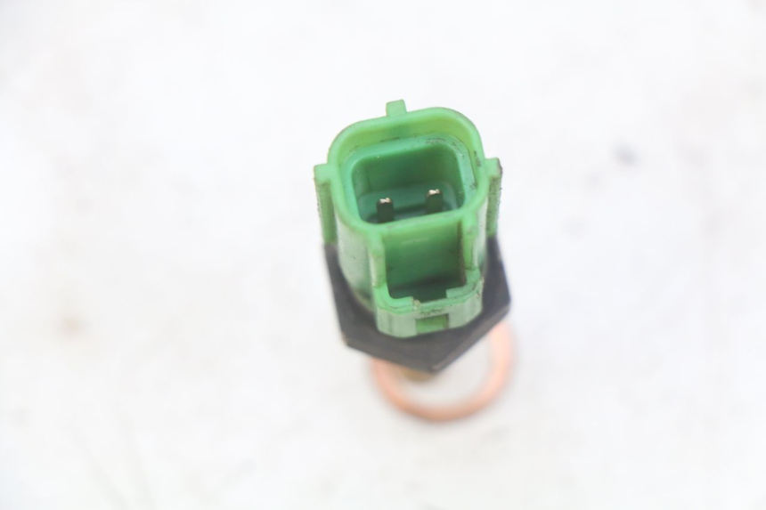 photo de SONDE TEMPERATURE EXTERIEURE SUZUKI BURGMAN 650 (2002 - 2004)