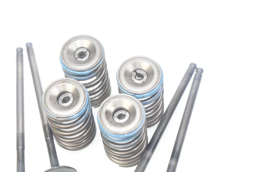 photo de SOUPAPE SUZUKI BURGMAN 125 (2007 - 2014)