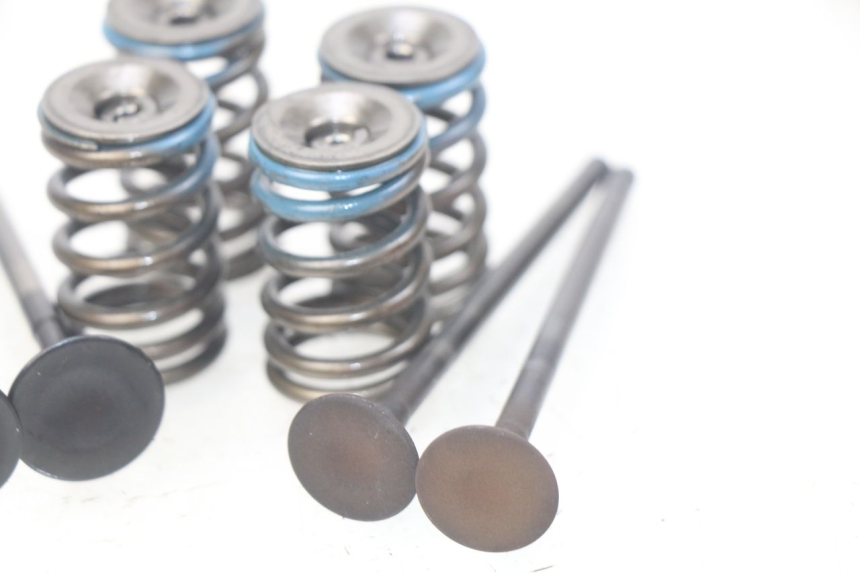 photo de SOUPAPE SUZUKI BURGMAN 125 (2007 - 2014)