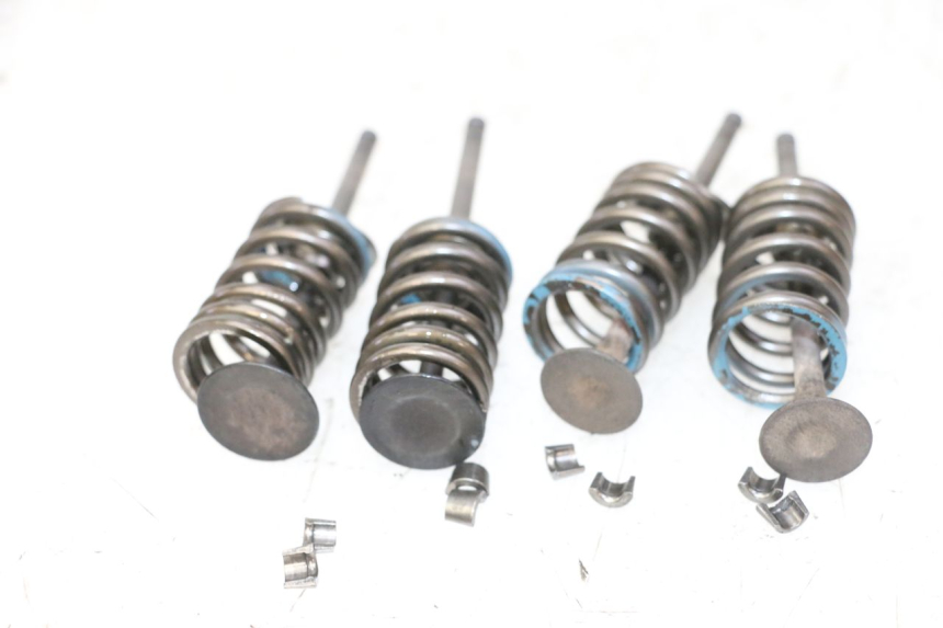 photo de SOUPAPE SUZUKI BURGMAN 125 (2007 - 2014)