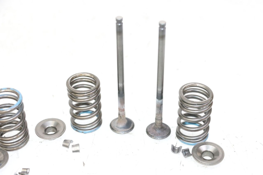 photo de SOUPAPE SUZUKI BURGMAN 125 (2007 - 2014)