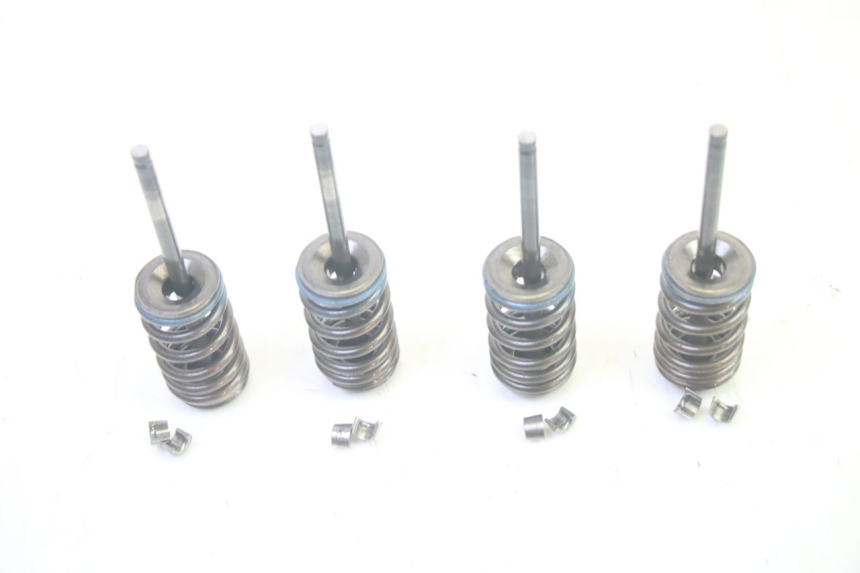 photo de SOUPAPE SUZUKI BURGMAN 125 (2007 - 2014) - État de surface