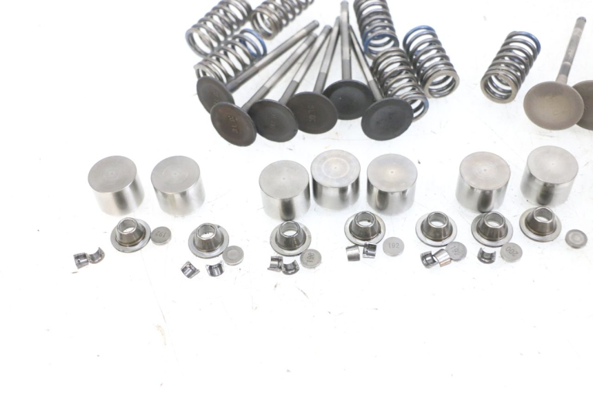 photo de SOUPAPE YAMAHA TDM ABS 900 (2002 - 2014) - Zoom état d’usage