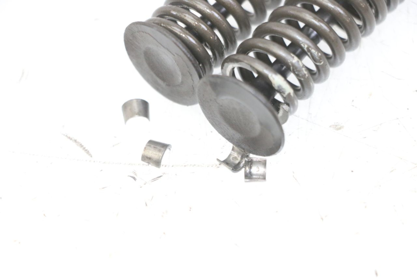 photo de SOUPAPE PIAGGIO VESPA GRANTURISMO 200 (2004 - 2005)