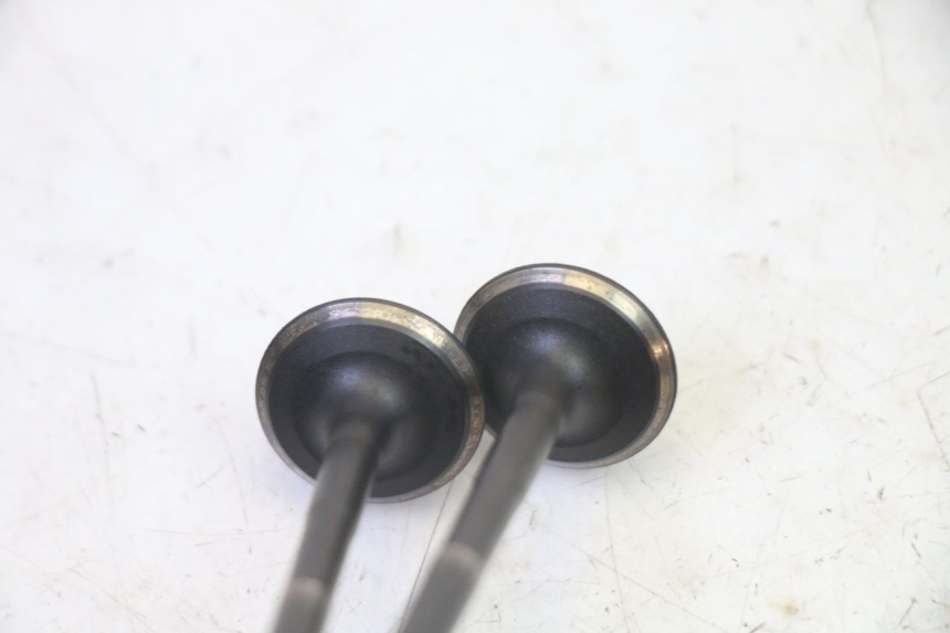 photo de SOUPAPE YAMAHA X-MAX XMAX 125 (2010 - 2014)