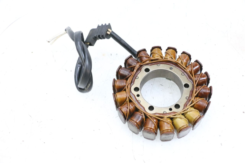 photo de STATOR YAMAHA FJR ABS 1300 (2006 - 2012) - Autre angle de vue