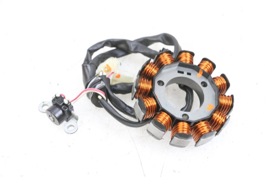 photo de STATOR YAMAHA TRICITY 300 (2020 - 2024) - État de surface