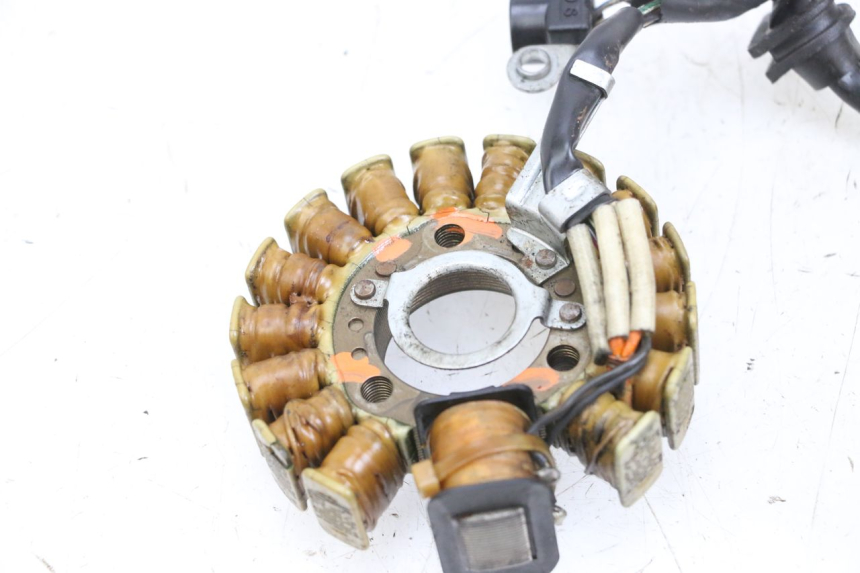 photo de STATOR YAMAHA YP MAJESTY 125 (2002 - 2006) - État de surface