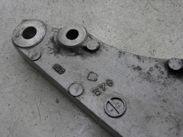 photo de SUPPORT ETRIER FREIN ARRIERE KAWASAKI ZZR 600 (1995 - 2004)