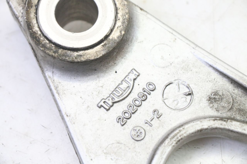 photo de SUPPORT ETRIER FREIN ARRIERE TRIUMPH SPRINT 900 (1995 - 1998)