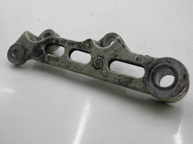 photo de SUPPORT ETRIER FREIN ARRIERE YAMAHA FZX FAZER 750 (1987 - 1998) - Vue principale