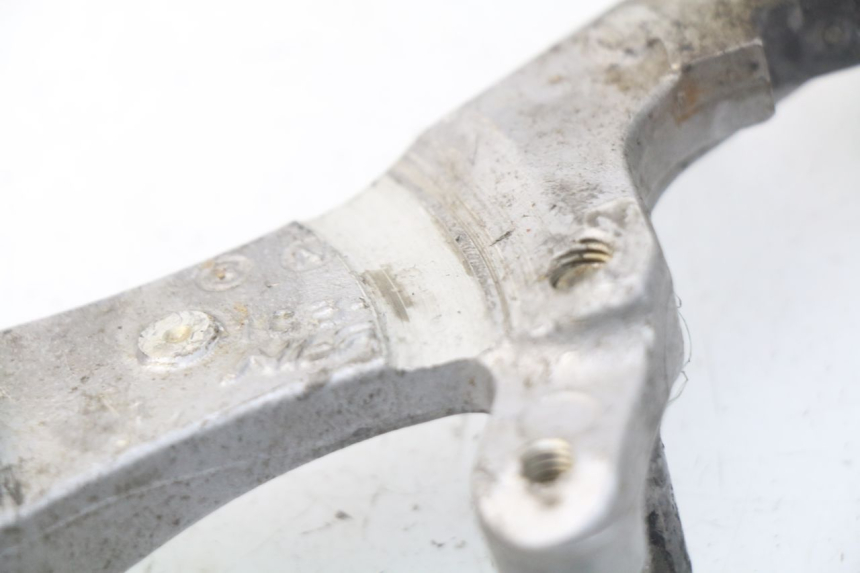 photo de SUPPORT ETRIER FREIN ARRIERE YAMAHA YZ-F YZF 250 (2014 - 2018)