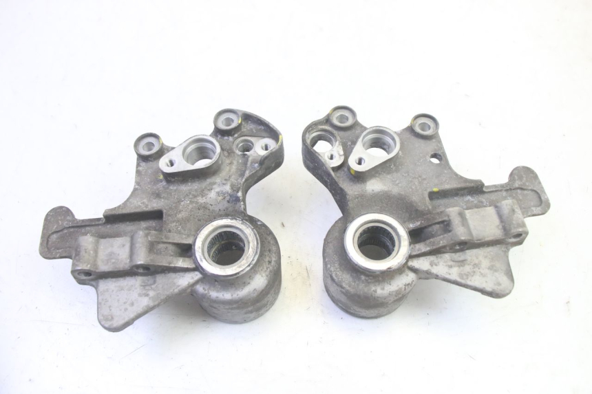 photo de SUPPORT ETRIER FREIN AVANT PIAGGIO MP3 HPE 350 (2018 - 2020) - Vue principale