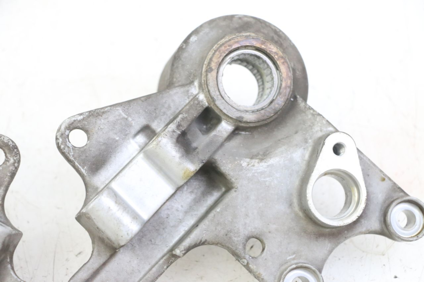 photo de SUPPORT ETRIER FREIN AVANT PIAGGIO MP3 LT 300 (2010 - 2016)