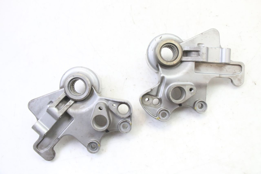 photo de SUPPORT ETRIER FREIN AVANT PIAGGIO MP3 500 (2014 - 2016)