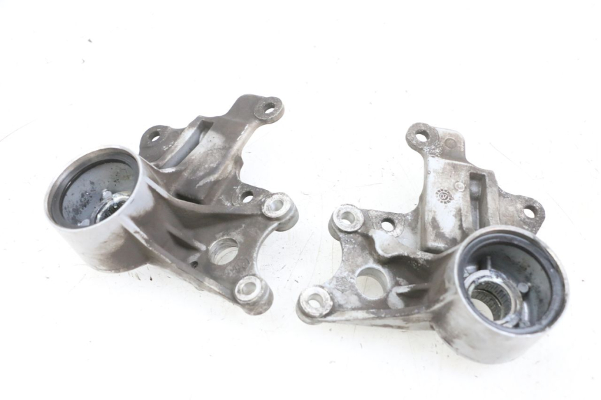 photo de SUPPORT ETRIER FREIN AVANT PIAGGIO MP3 125 (2006 - 2014)