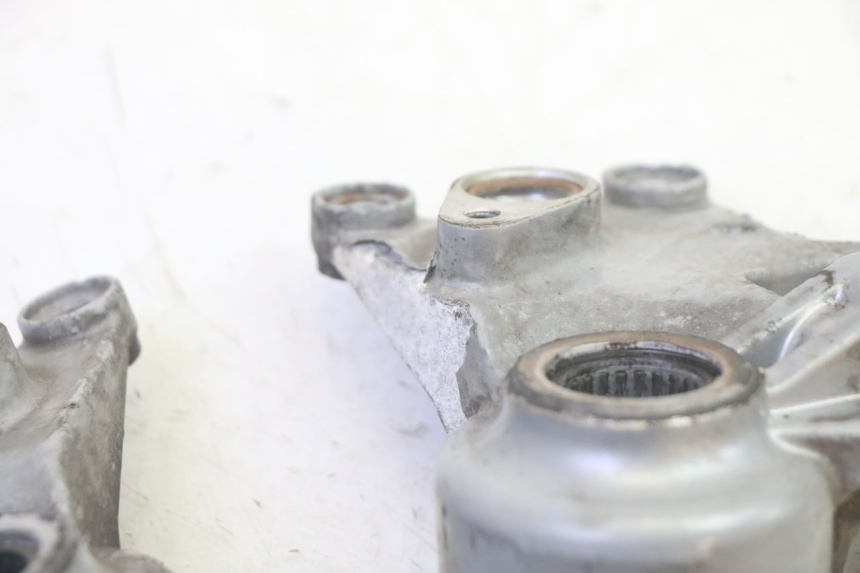 photo de SUPPORT ETRIER FREIN AVANT PIAGGIO MP3 RL 250 (2007 - 2010) - Points de fixation