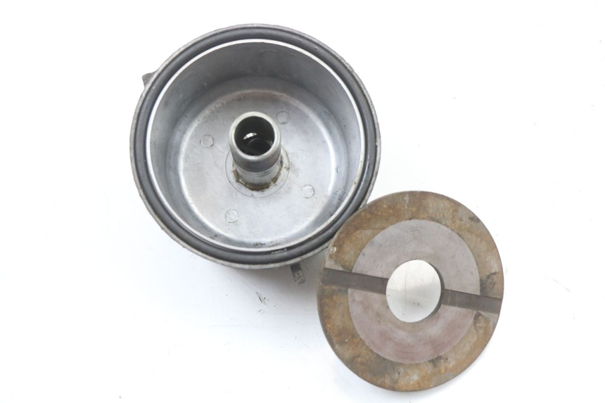 photo de SUPPORT FILTRE HUILE YAMAHA XJ F 900 (1983 - 1994)