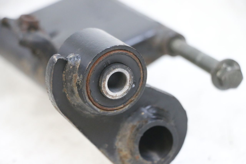 photo de SUPPORT MOTEUR SYM CROX 4T 50 (2016 - 2023) - Gros plan technique