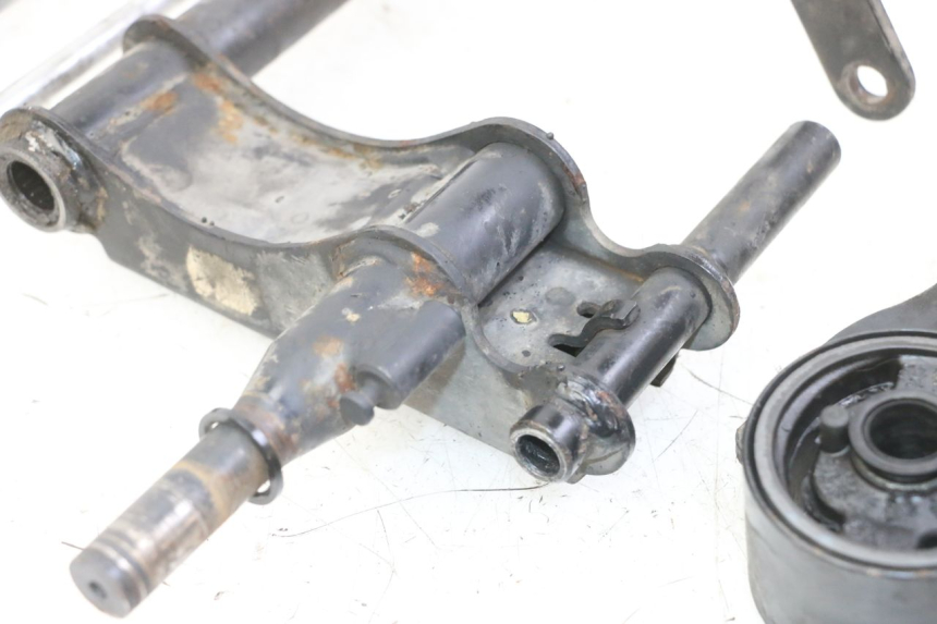 photo de SUPPORT MOTEUR PIAGGIO IE MP3 YOURBAN 300 (2011 - 2016)