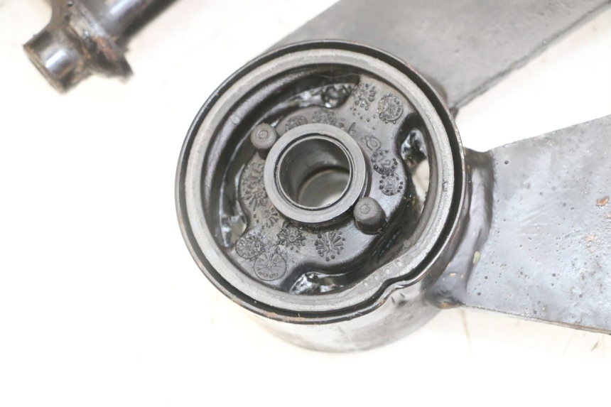 photo de SUPPORT MOTEUR PIAGGIO IE MP3 YOURBAN 300 (2011 - 2016)