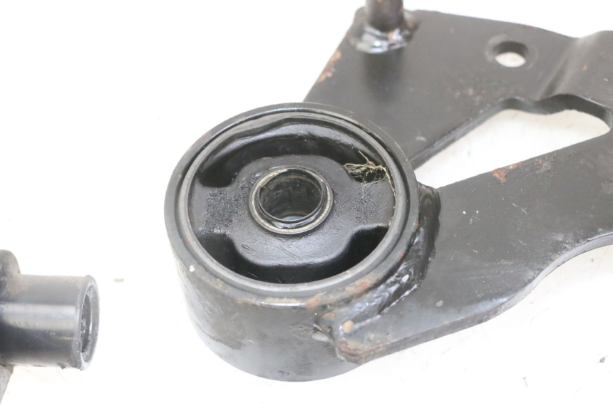 photo de SUPPORT MOTEUR PIAGGIO IE MP3 YOURBAN 300 (2011 - 2016)