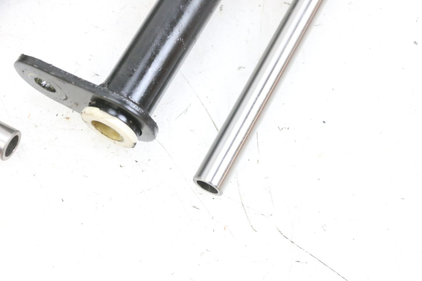 photo de SUPPORT MOTEUR PIAGGIO MP3 LT 400 (2007 - 2012) - Marquages et références