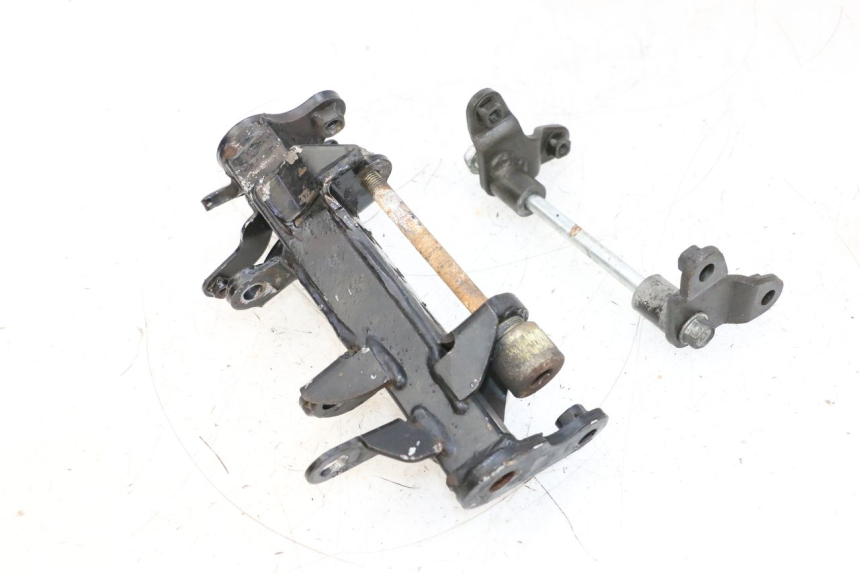 photo de SUPPORT MOTEUR HONDA NSR R 125 (1994 - 2003) - Détail de la pièce