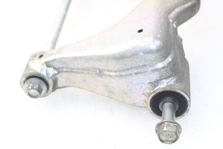 photo de SUPPORT MOTEUR HONDA NSS EX FORZA 250 (2005 - 2013) - Gros plan technique