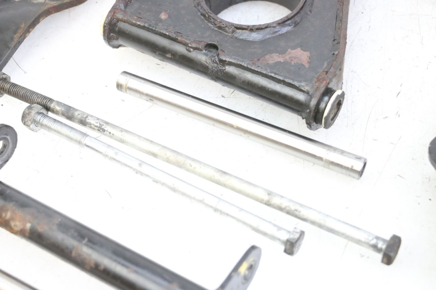 photo de SUPPORT MOTEUR PIAGGIO MP3 LT 400 (2007 - 2012)