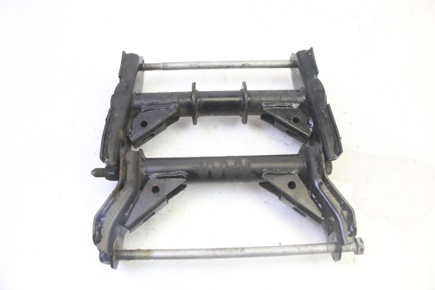 photo de SUPPORT MOTEUR PEUGEOT SATELIS 125 (2013 - 2018)