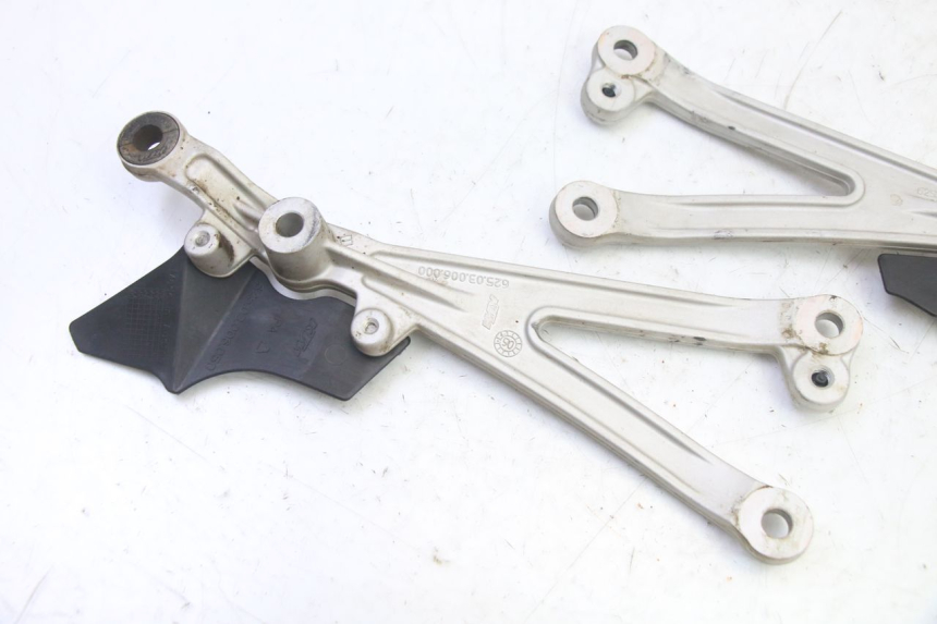 photo de SUPPORT MOTEUR KTM SUPERENDURO R 950 (2005 - 2009)