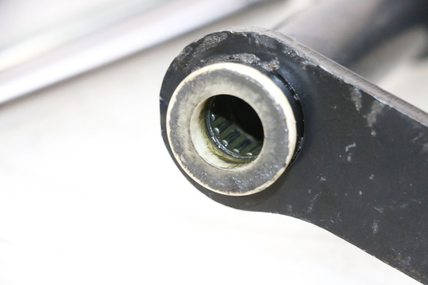 photo de SUPPORT MOTEUR PIAGGIO VESPA GTS SUPER IE 125 (2009 - 2016) - Inspection visuelle