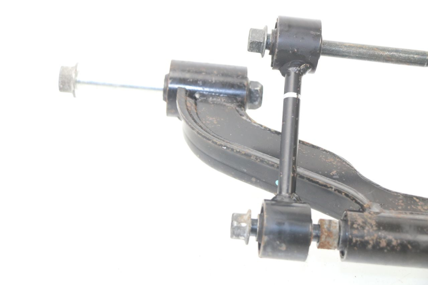 photo de SUPPORT MOTEUR YAMAHA XMAX X-MAX ABS 125 (2014 - 2016) - Points de fixation