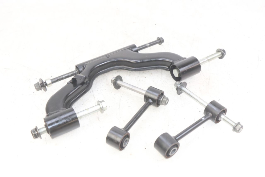 photo de SUPPORT MOTEUR YAMAHA X-MAX XMAX 125 (2010 - 2014)