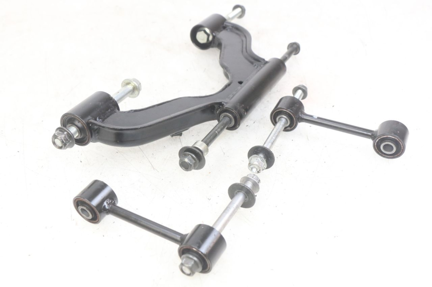 photo de SUPPORT MOTEUR YAMAHA X-MAX XMAX 125 (2010 - 2014)