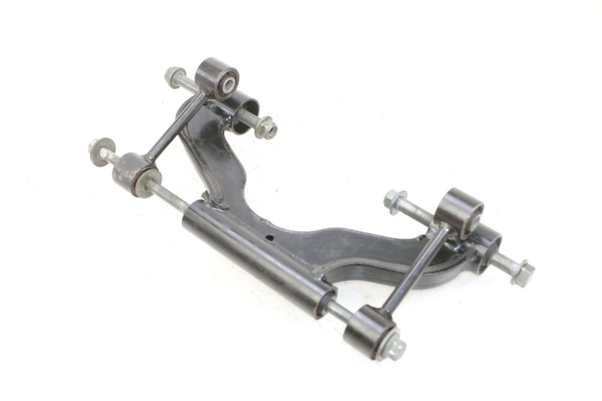 photo de SUPPORT MOTEUR YAMAHA XMAX X-MAX 125 (2006 - 2009) - Zoom état d’usage