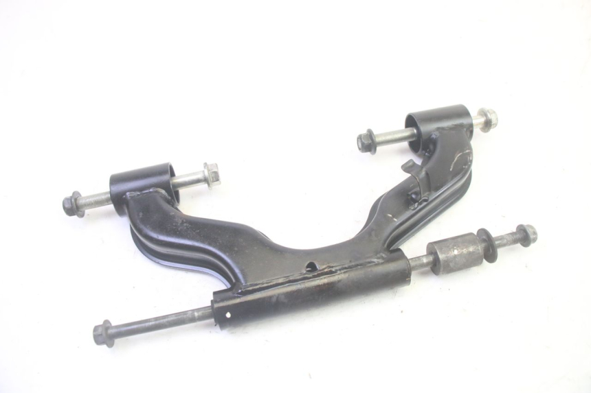 photo de SUPPORT MOTEUR YAMAHA XMAX X-MAX 125 (2006 - 2009) - Détail de la pièce