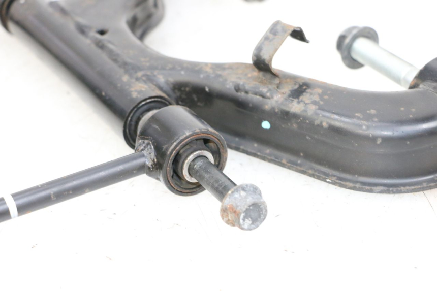 photo de SUPPORT MOTEUR YAMAHA X-MAX XMAX 125 (2010 - 2013) - Pièce contrôlée