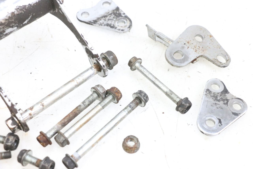 photo de SUPPORT MOTEUR KYMCO ZING 125 (1997 - 2003) - Points de fixation