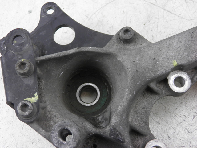 photo de SUPPORT POT  PIAGGIO MP3 LT 300 (2010 - 2016)