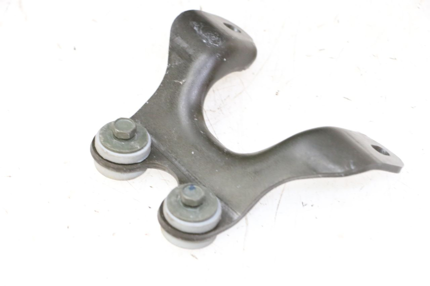 photo de SUPPORT RESERVOIR YAMAHA FZ6 FAZER S2 600 (2007 - 2011)